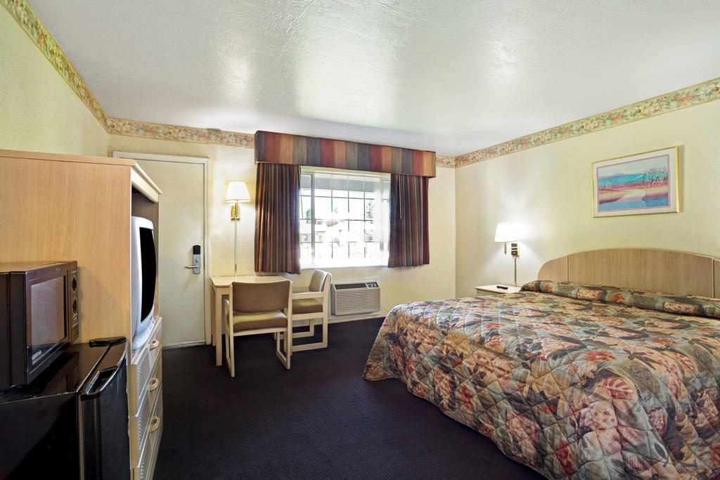 Knights Inn South Lake Tahoe Esterno foto