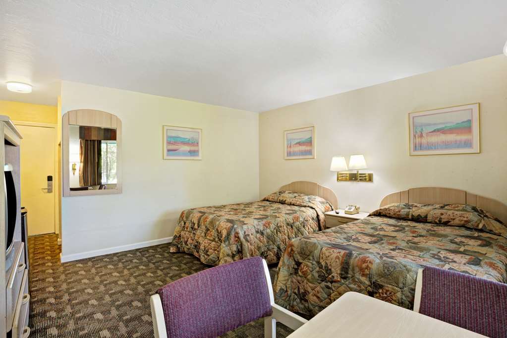 Knights Inn South Lake Tahoe Camera foto